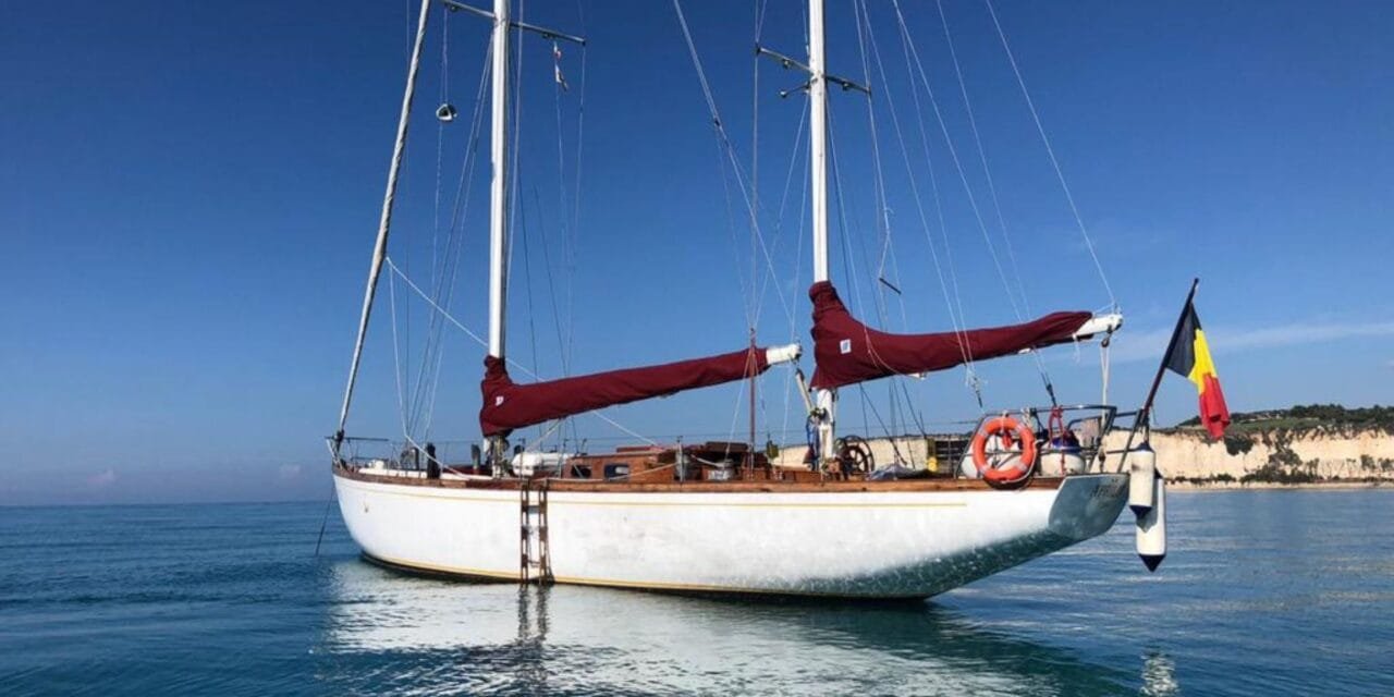 Sailing across Atlantic