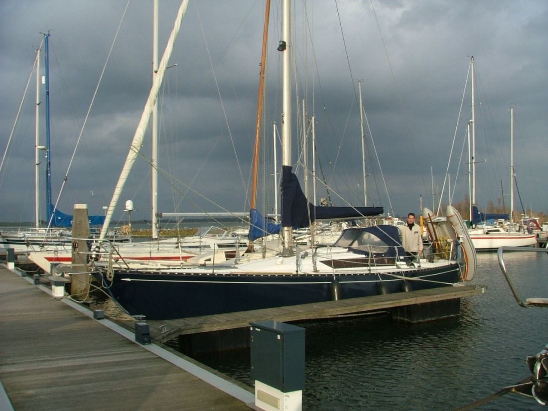 Carter 33 in Brouwershaven before the delivery Carter 33 in the sales harbour of At Sea Yachting, Brouwershaven, before the delivery to Szczecin